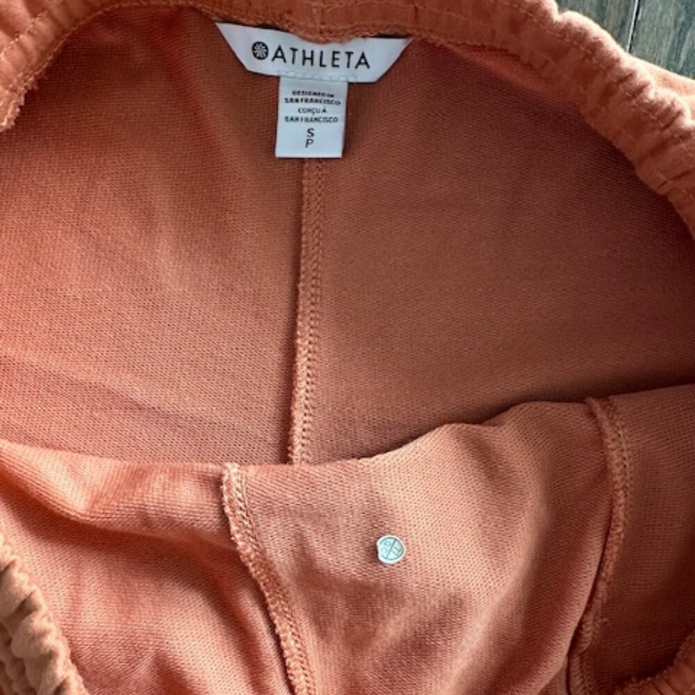 Athleta Drawstring Knit Shorts with Front Pockets - Picture 8 of 15